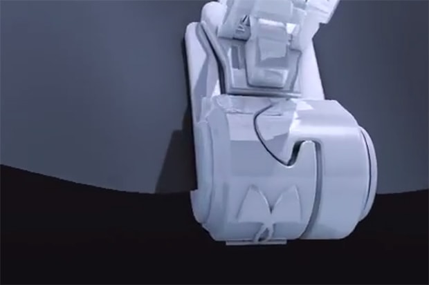 Under Armour Creates the World's First One-Handed Magnetic Zipper