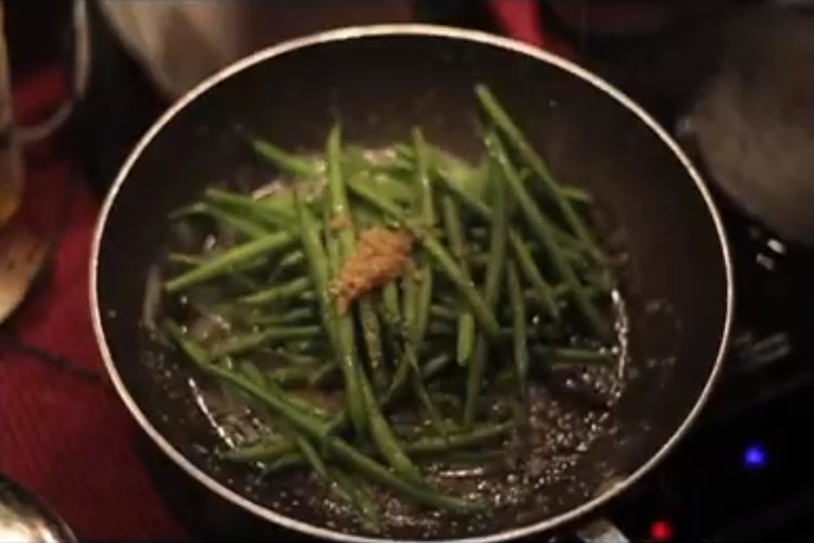 2 Chainz Meal Time Cookbook featuring Chef Aleem