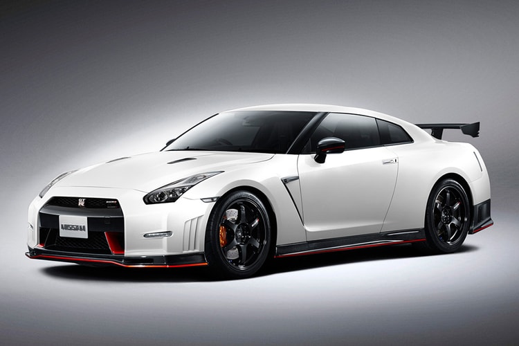 The 2015 Nissan GT-R Nismo Is Unveiled and Takes a Lap of the Nürburgring