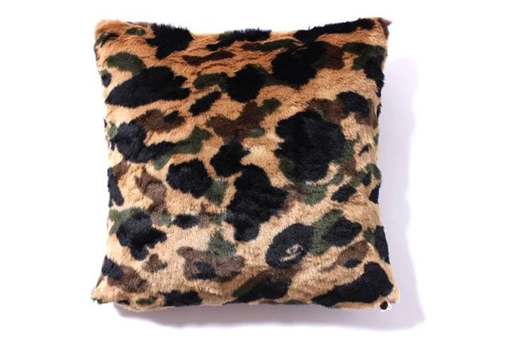 A Bathing Ape 2013 Fall/Winter 1ST CAMO FUR CUSHION