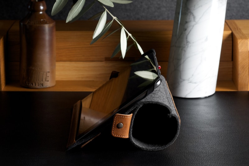 hard graft iPad Air Tilt Case and Stand