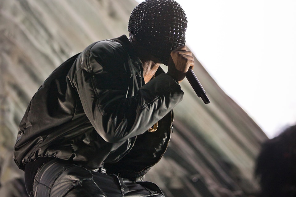Rede Kurve svinge Maison Martin Margiela Presents the Collaboration for Kanye West's Yeezus Tour Custom-Made Outfits | Hypebeast Rede Kurve svinge Maison Martin Margiela Presents the Collaboration for Kanye West's Yeezus Tour Custom-Made Outfits | Hypebeast