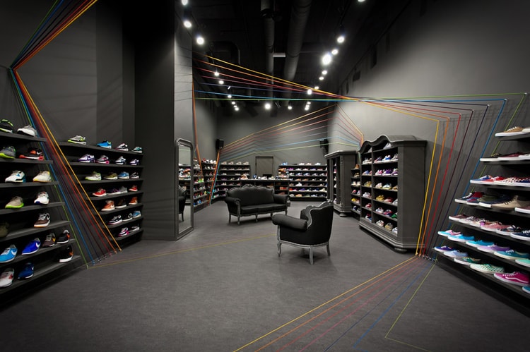 mode:lina Designs New Run Colors Sneaker Shop in Poznań, Poland