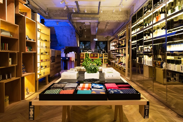 WOAW! Store Grand Opening