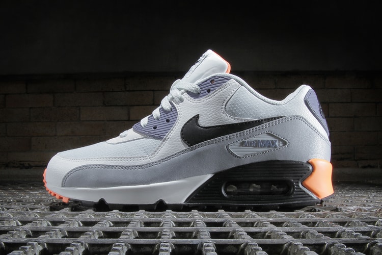 Nike Air Max 90 Essential Light Base Grey / Black–Iron Purple–Atomic Orange