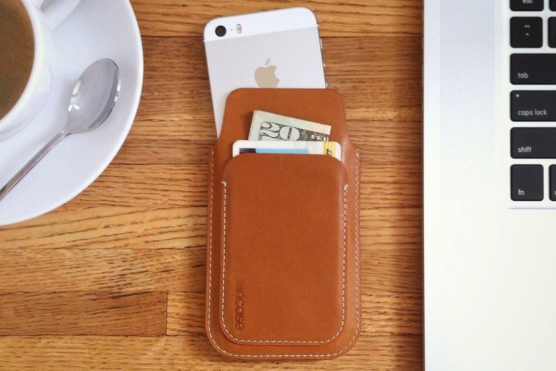 Incase iPhone 5 Leather Pouch