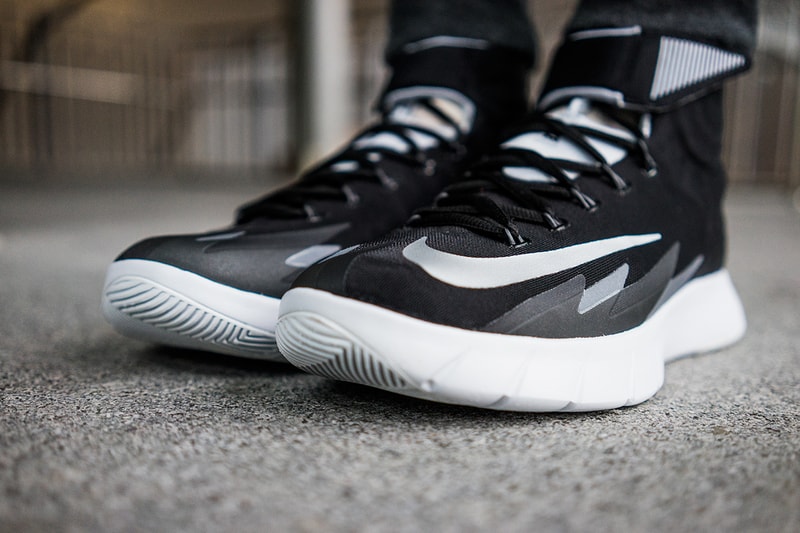 A Closer Look at the Nike Zoom HyperRev Black