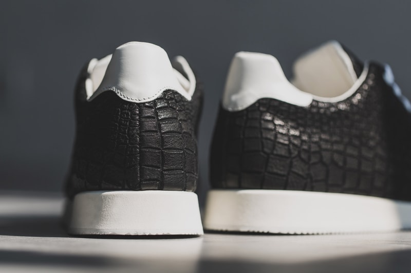 KRISVANASSCHE 2014 Spring/Summer Black Crocodile Pattern Low Sneakers