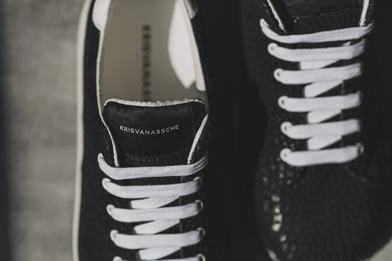 KRISVANASSCHE 2014 Spring/Summer Black Crocodile Pattern Low Sneakers