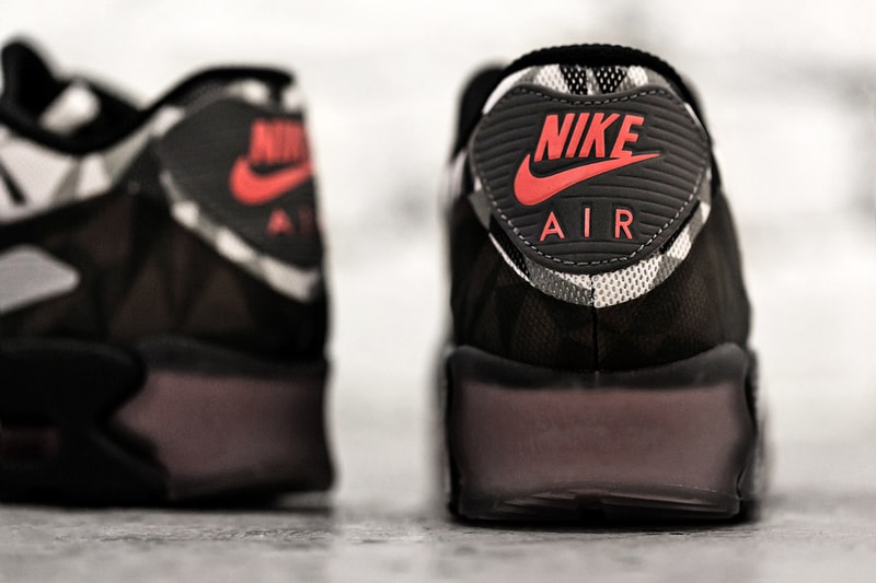 Nike Air Max 90 Ice White/Cool Grey-Black-Infrared