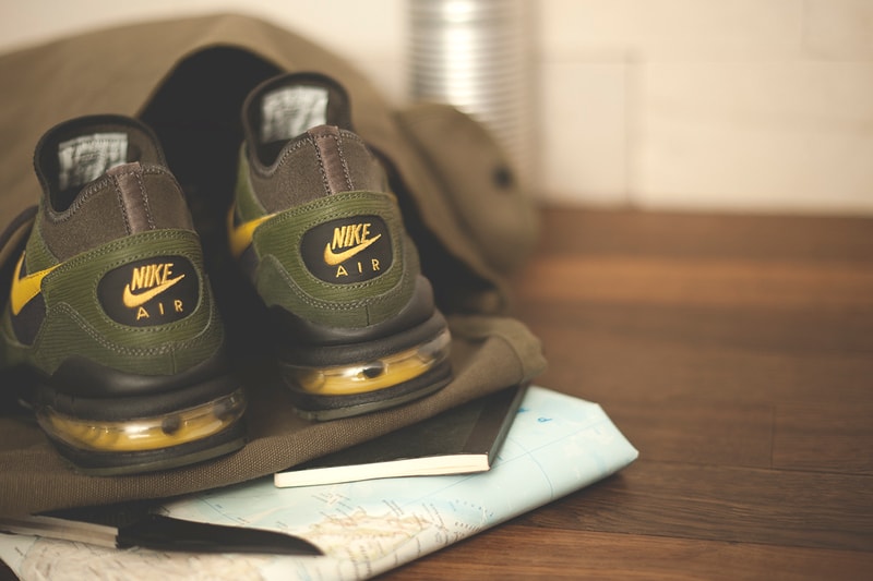 size? x Nike "Army & Navy" Pack