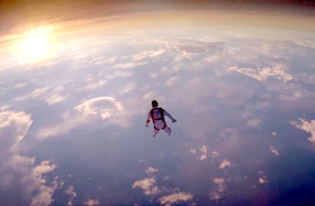 Watch This Epic Skydiving Commercial for Sony's Alpha 7 Cameras