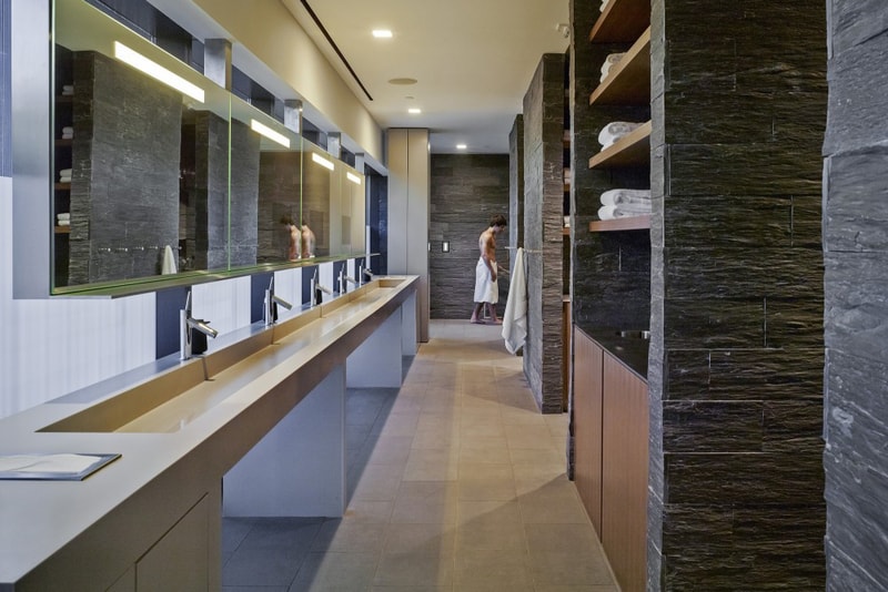 A Look Inside the University of Oregon Hatfield-Dowlin Complex by ZGF Architects