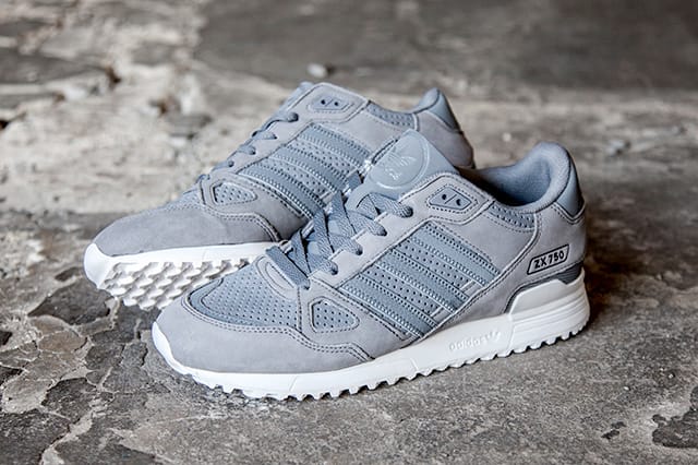 zx 750 monotone pack