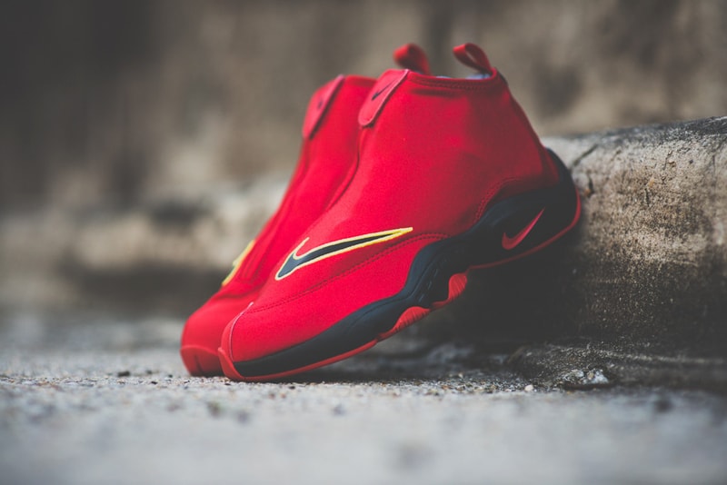Nike Air Zoom Flight "The Glove" University Red/Black