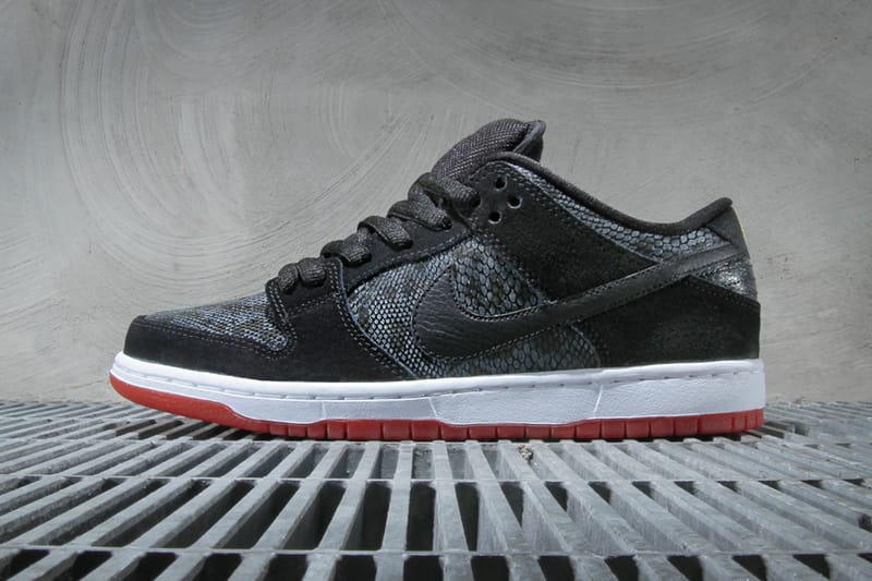 Nike SB Dunk Low Premium Black/University Red-Metallic Gold