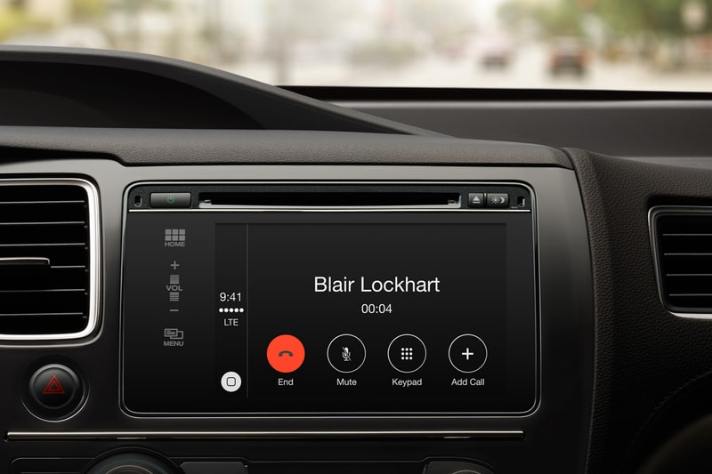 Apple Unveils CarPlay