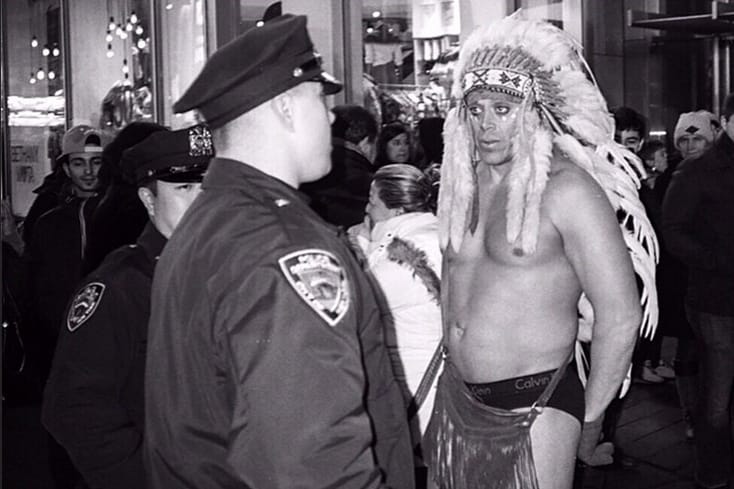 Daniel Arnold Makes $15,000 from Instagram Prints