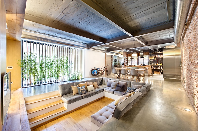 Egue and Seta Transform a Commercial Space Into a Modern Loft