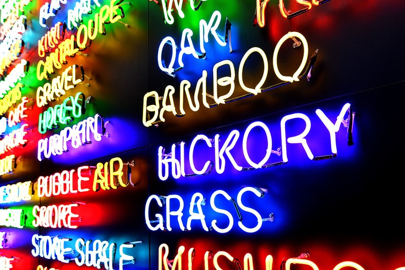  J.Crew x Mobile M+ "NEONSIGNS.HK" Interactive Online Exhibition