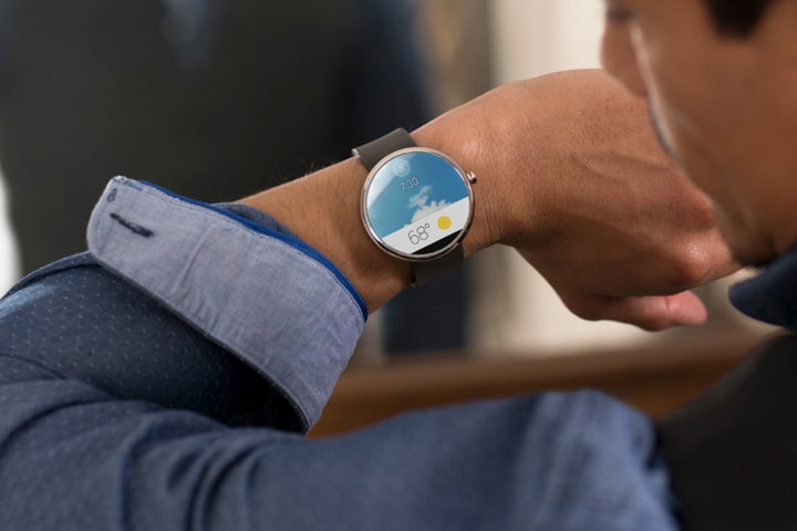 Motorola Moto 360: The First Android Wear Smartwatch