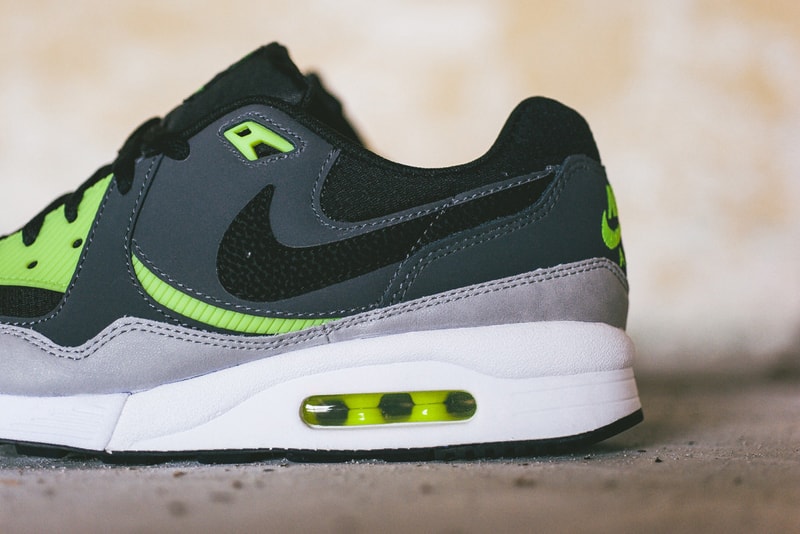 Nike Air Max Light Essential Black/Dark Grey-Volt