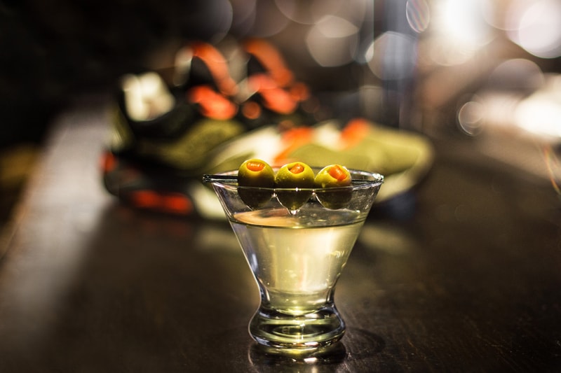 UBIQ x Saucony "Dirty Martini" Grid 9000