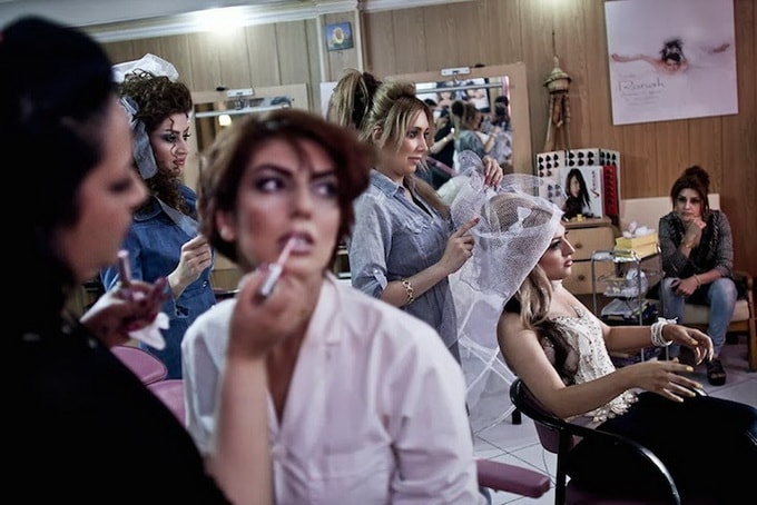 A Look Inside the Lives of Everyday Iranian Youth 