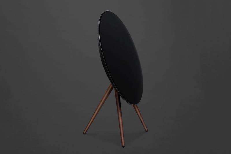 B&O PLAY A9 Black Edition