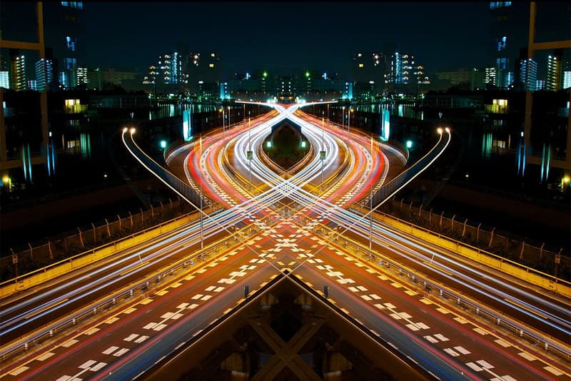 Symmetric Light Photography by Sinichi Higashi