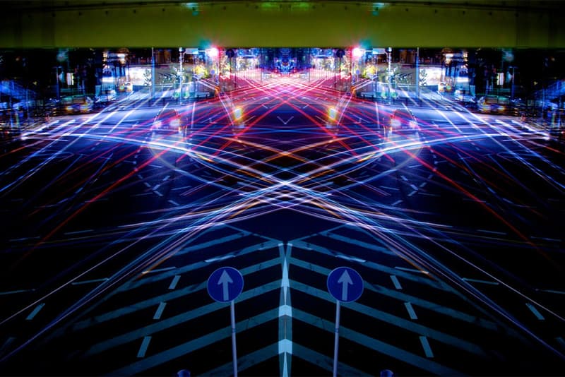 Symmetric Light Photography by Sinichi Higashi