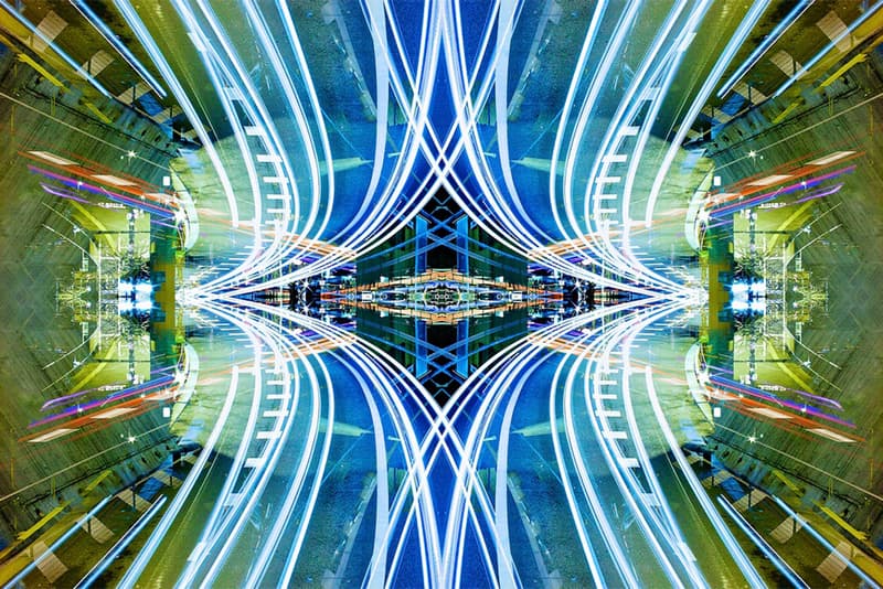 Symmetric Light Photography by Sinichi Higashi