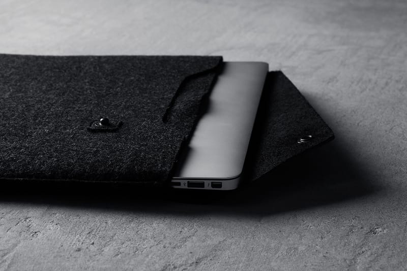 Mujjo MacBook Pro Retina Sleeve 