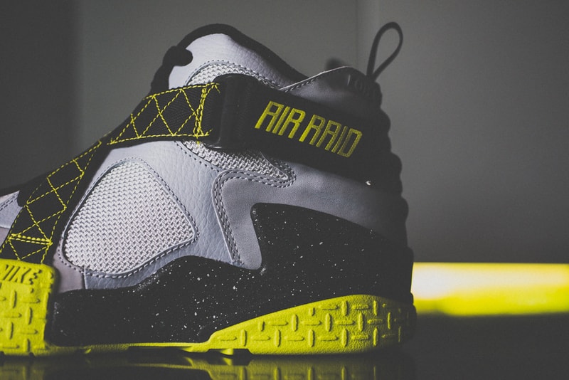 Nike Air Raid OG "Venom Green"