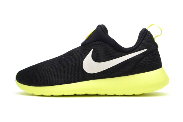 Nike Roshe Run Slip On Black/Volt