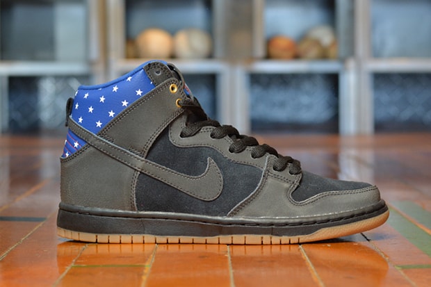 Nike SB Dunk High "Captain America"