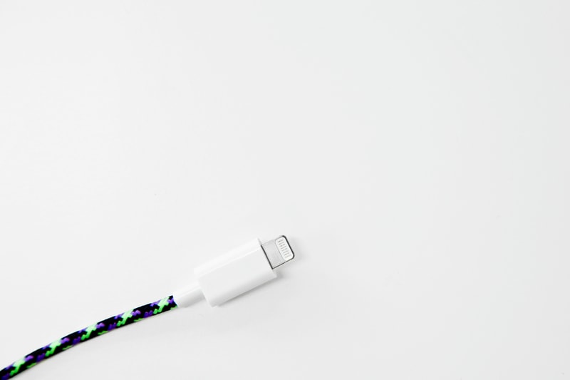 Eastern Collective 2014 Spring/Summer iPhone Cables