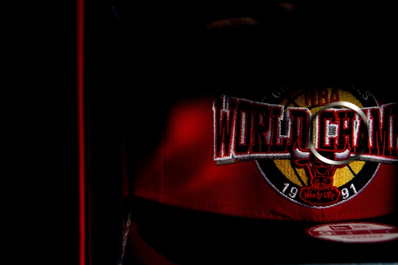 New Era Chicago Bulls Six Championship Collector Pack