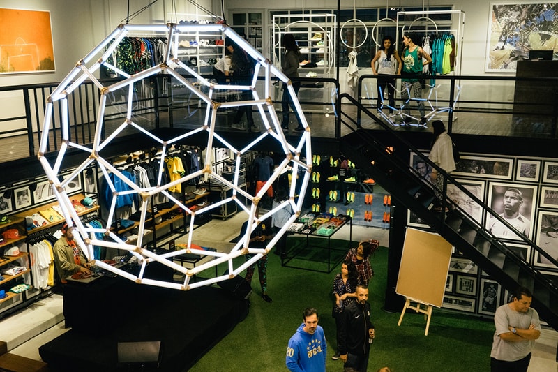 Nike 1994: A Look Inside Nike's First Ever Brazilian Pop-Up Shop 
