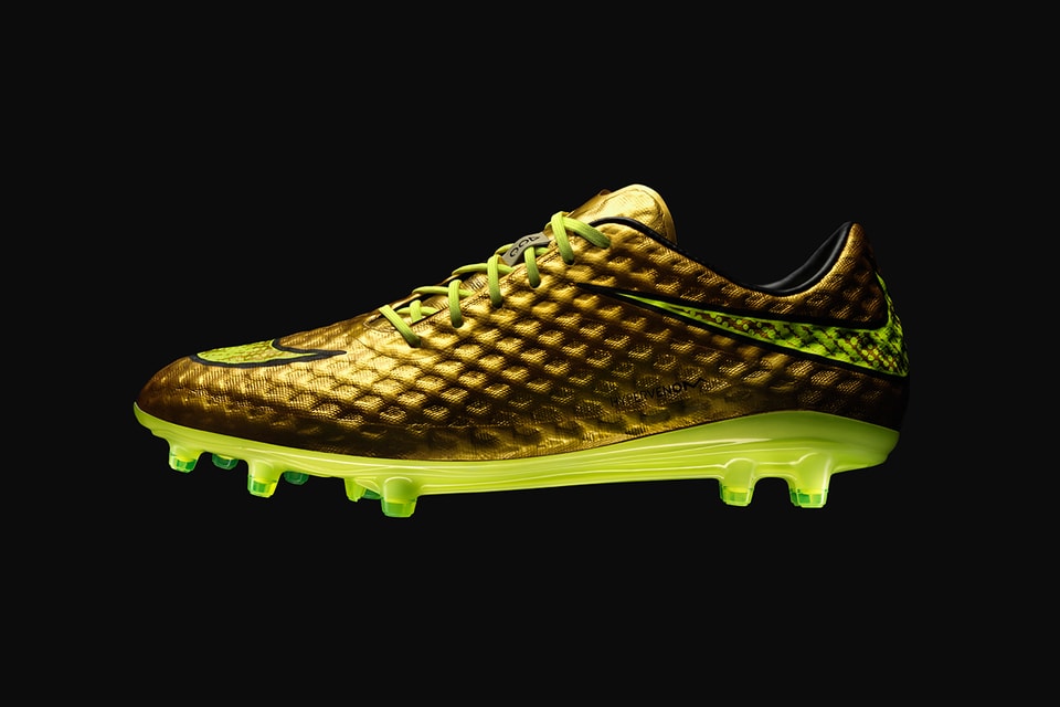 Poderoso Bombero Sangriento Nike Unveils the Hypervenom Phantom Gold Special Edition for Neymar |  Hypebeast