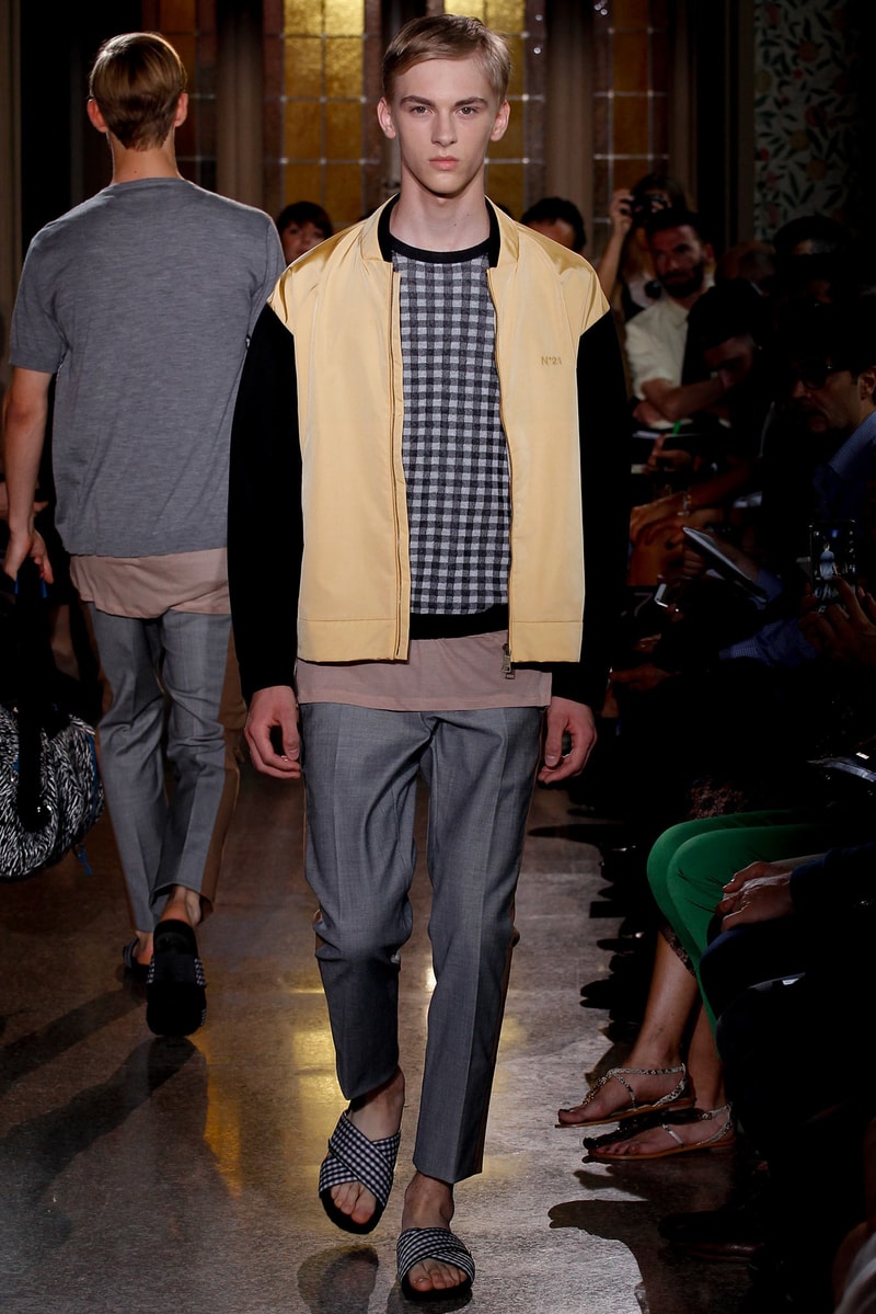 No. 21 2015 Spring/Summer Collection