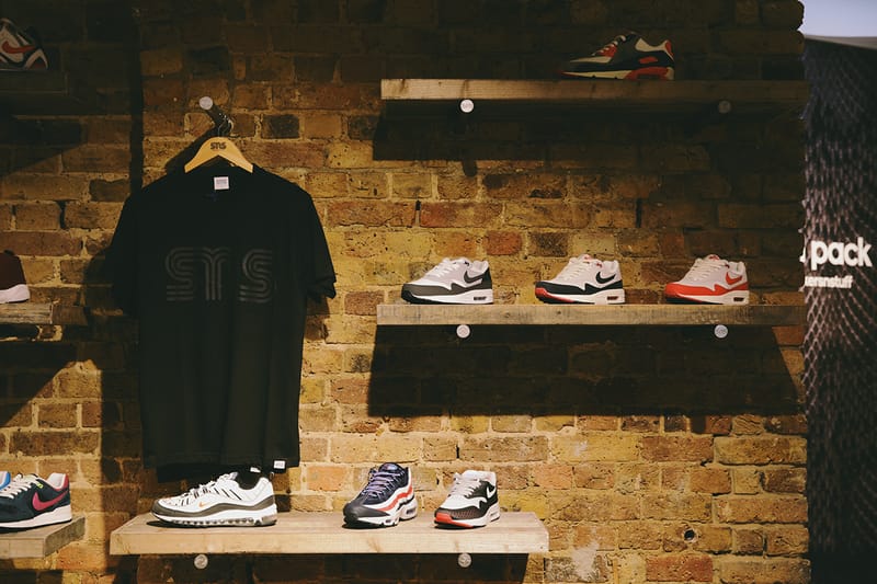 sneakersnstuff london store