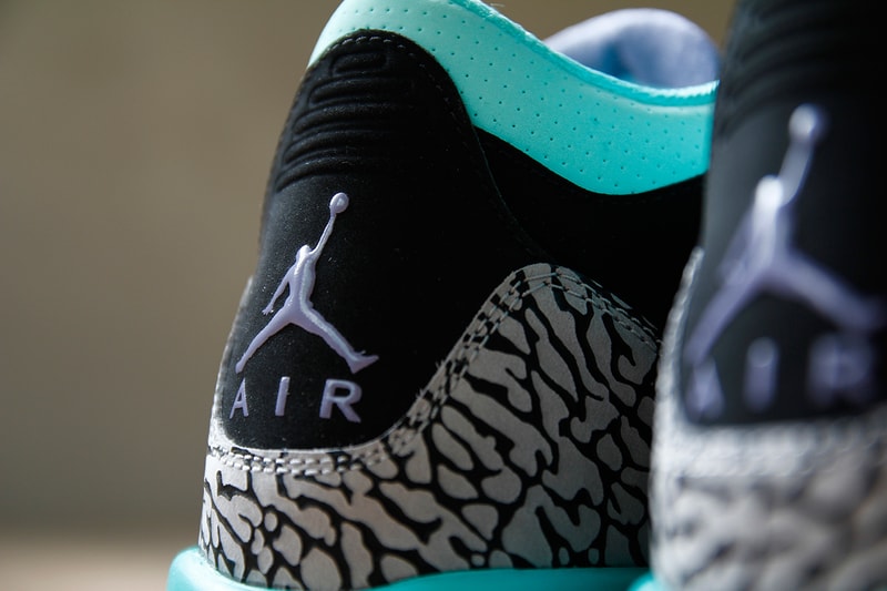 Air Jordan 3 Retro GS Black/Mint Green-Cement Grey