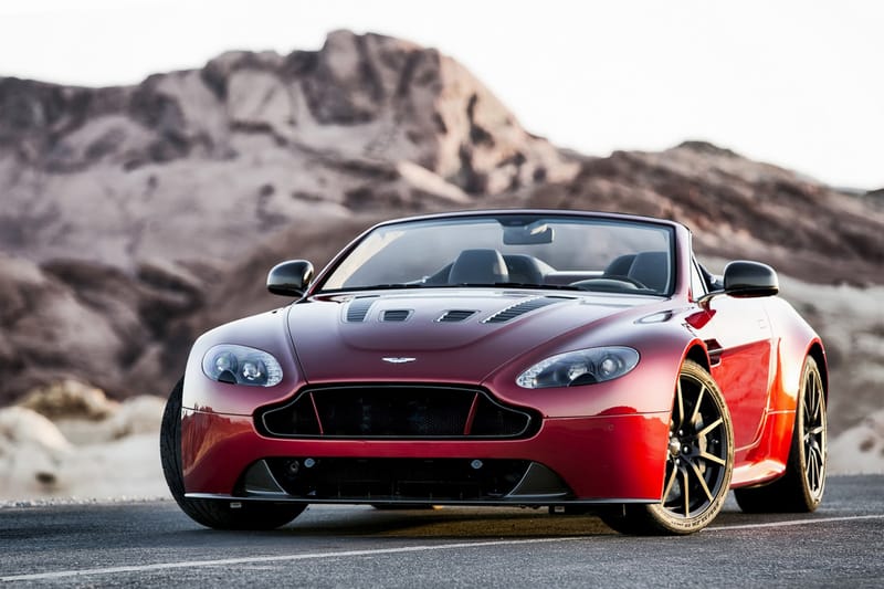 Aston Martin Debuts the New Vantage S V12 Roadster