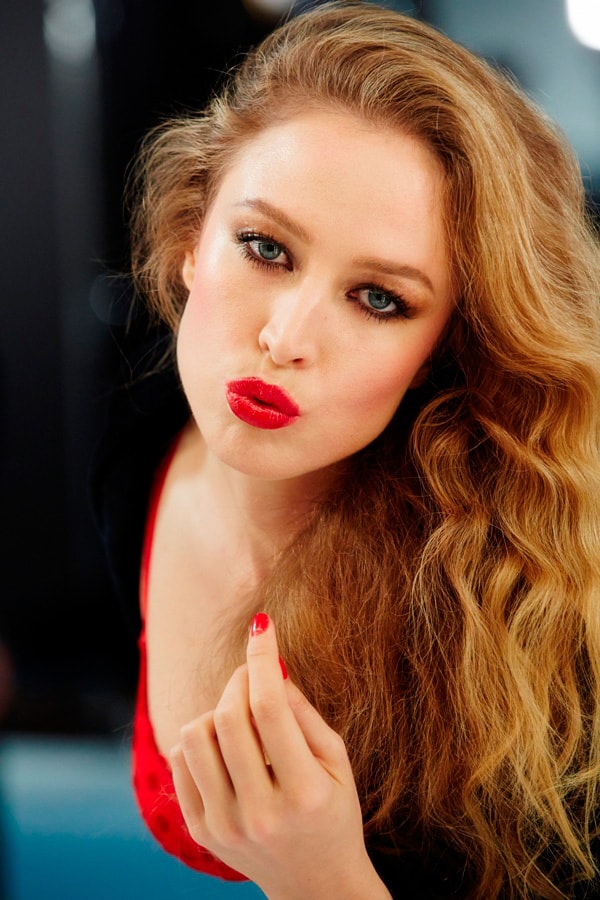 Behind the Scenes of Pirelli's 2015 Calendar