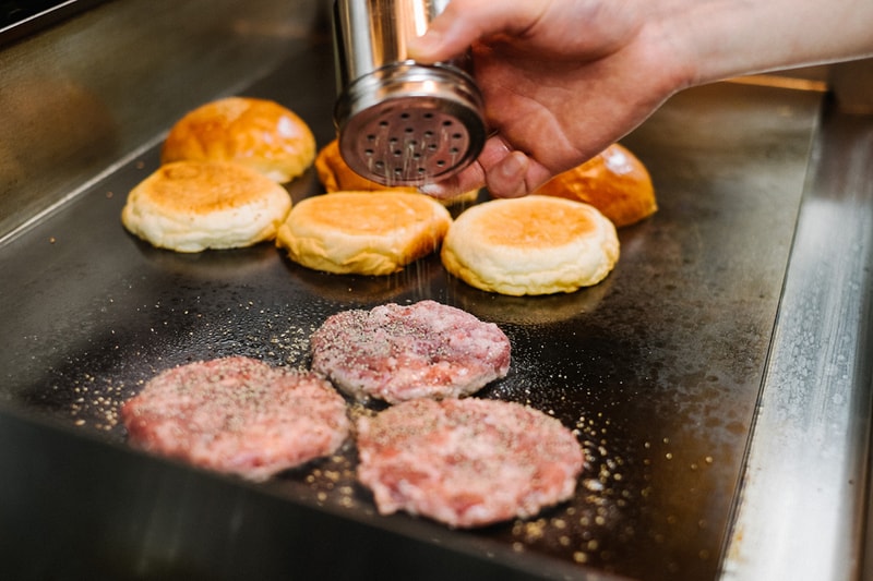 HYPEBEAST Eats: The "Pharrell Burger" at NIGO's 2-5 Café
