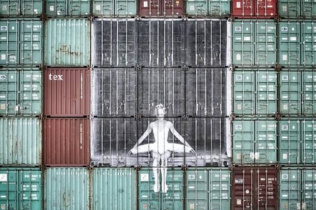 JR "Women Are Heroes" Container Ship
