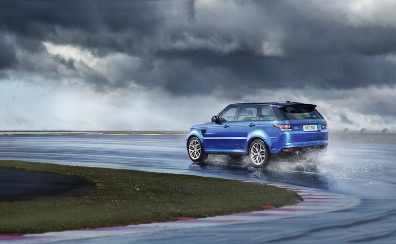 2015 Range Rover Sport SVR