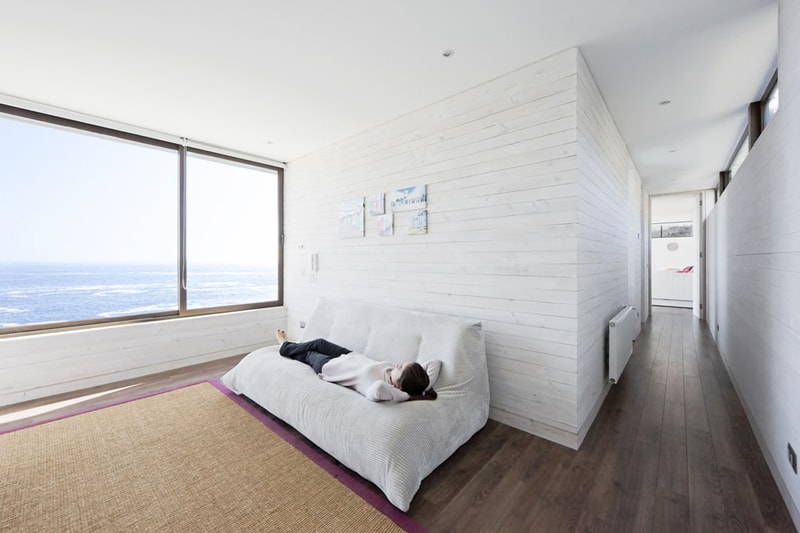 Catch the Views House by LAND arquitectos 
