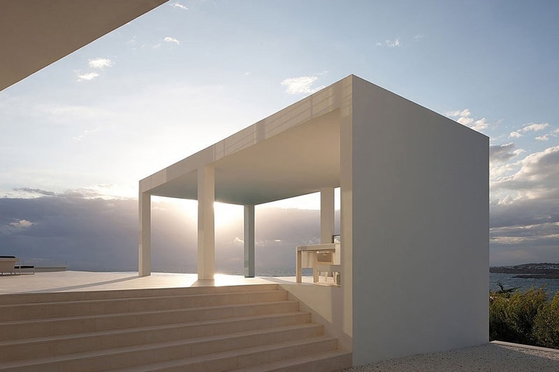 Infinity House by AABE Atelier d’Architecture Bruno Erpicum & Partners